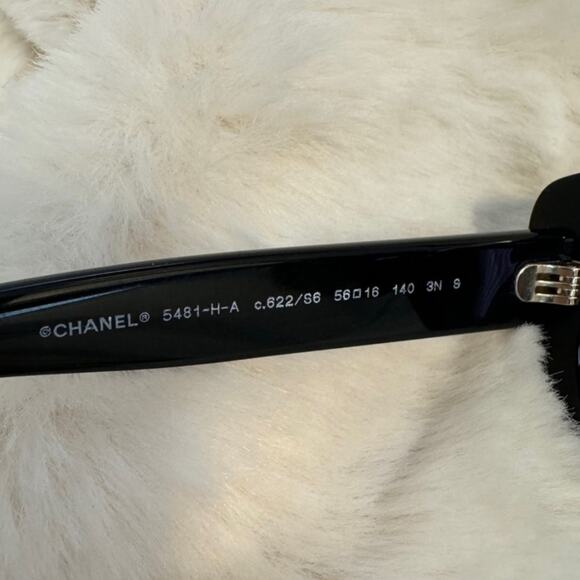 Chanel Pearl Cat Eye CC Sunglasses main image 5